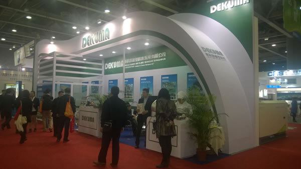 Dekuma exibiu em 2012 Plast Eurasia Istanbul